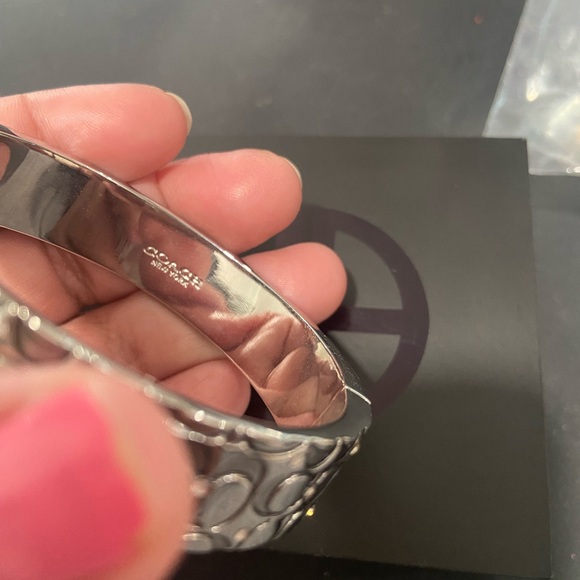 Coach bangle - Picture 2 of 2